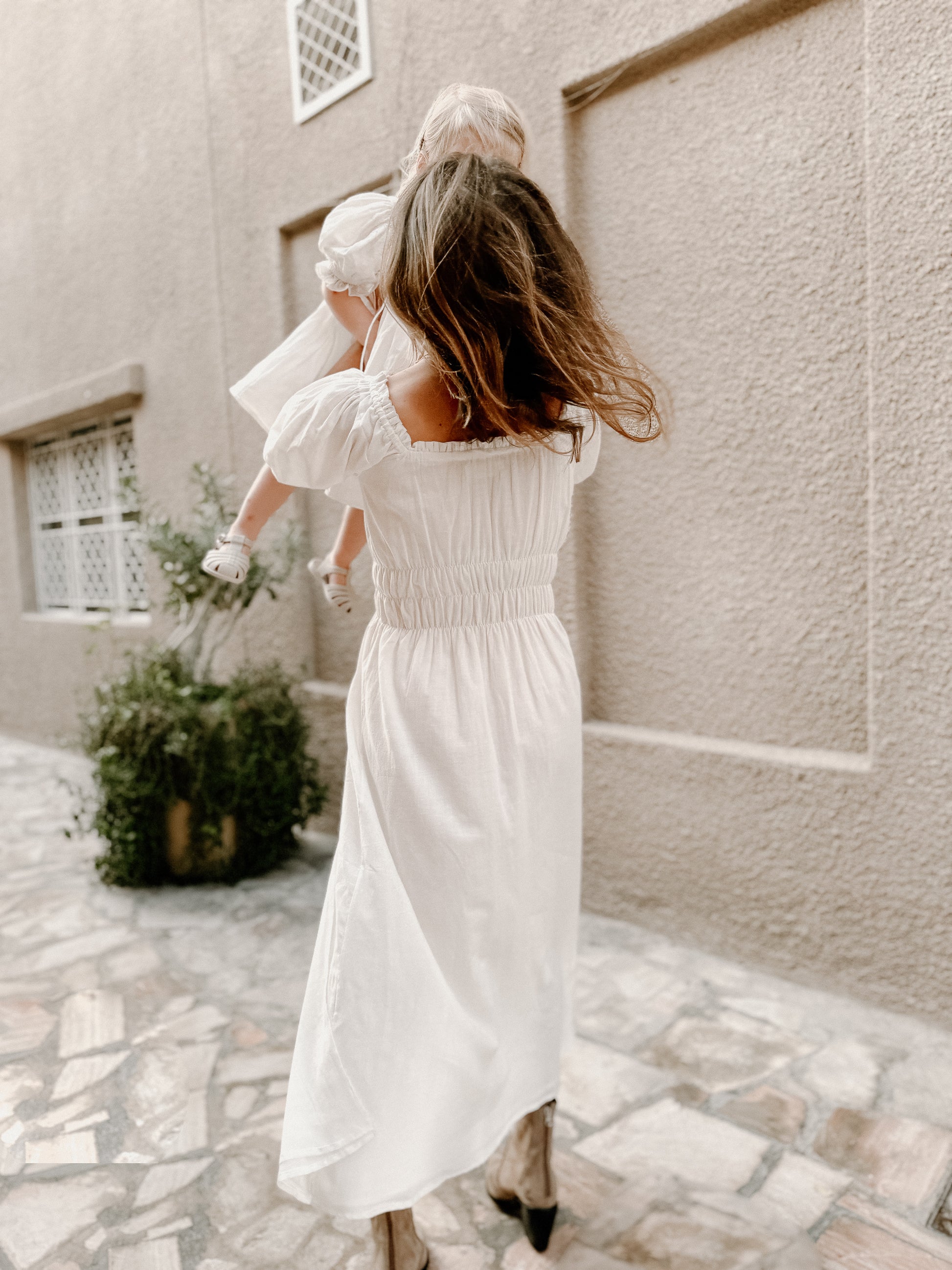 White vintage puff sleeve dress Dubai